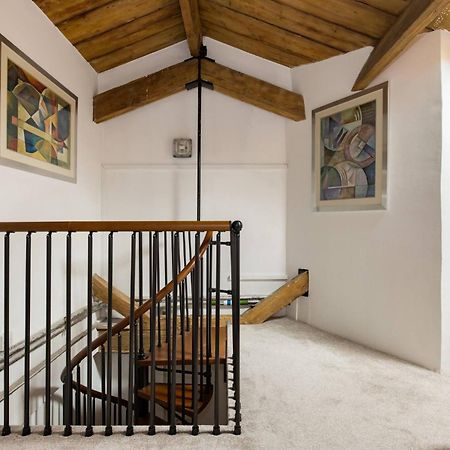 Wild Roses Serviced Apartments - Excel Warehouse 2 Londyn Zewnętrze zdjęcie