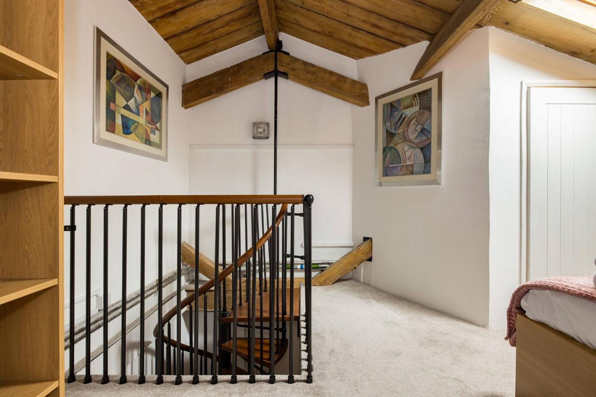 Wild Roses Serviced Apartments - Excel Warehouse 2 Londyn Zewnętrze zdjęcie